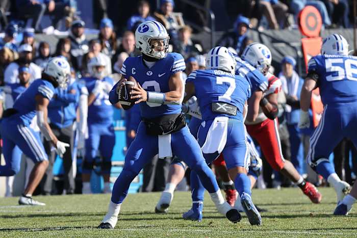 Jaren Hall vs Utah Tech Football